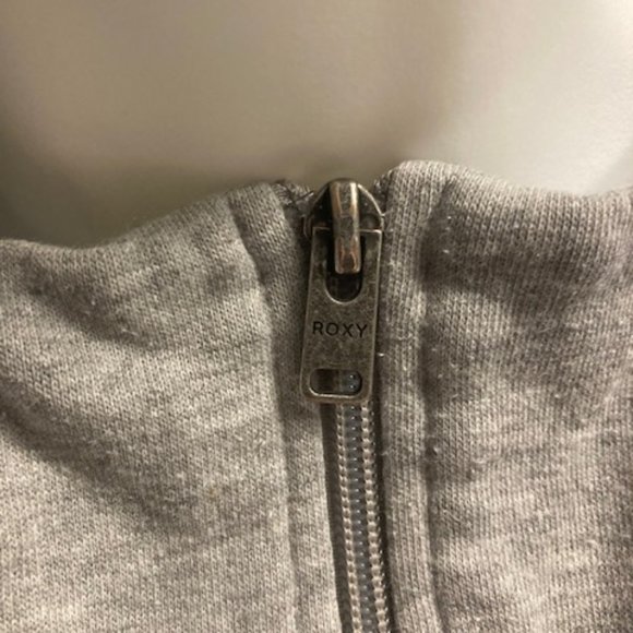 Y2K Gray Roxy Hoodie - Picture 4 of 6